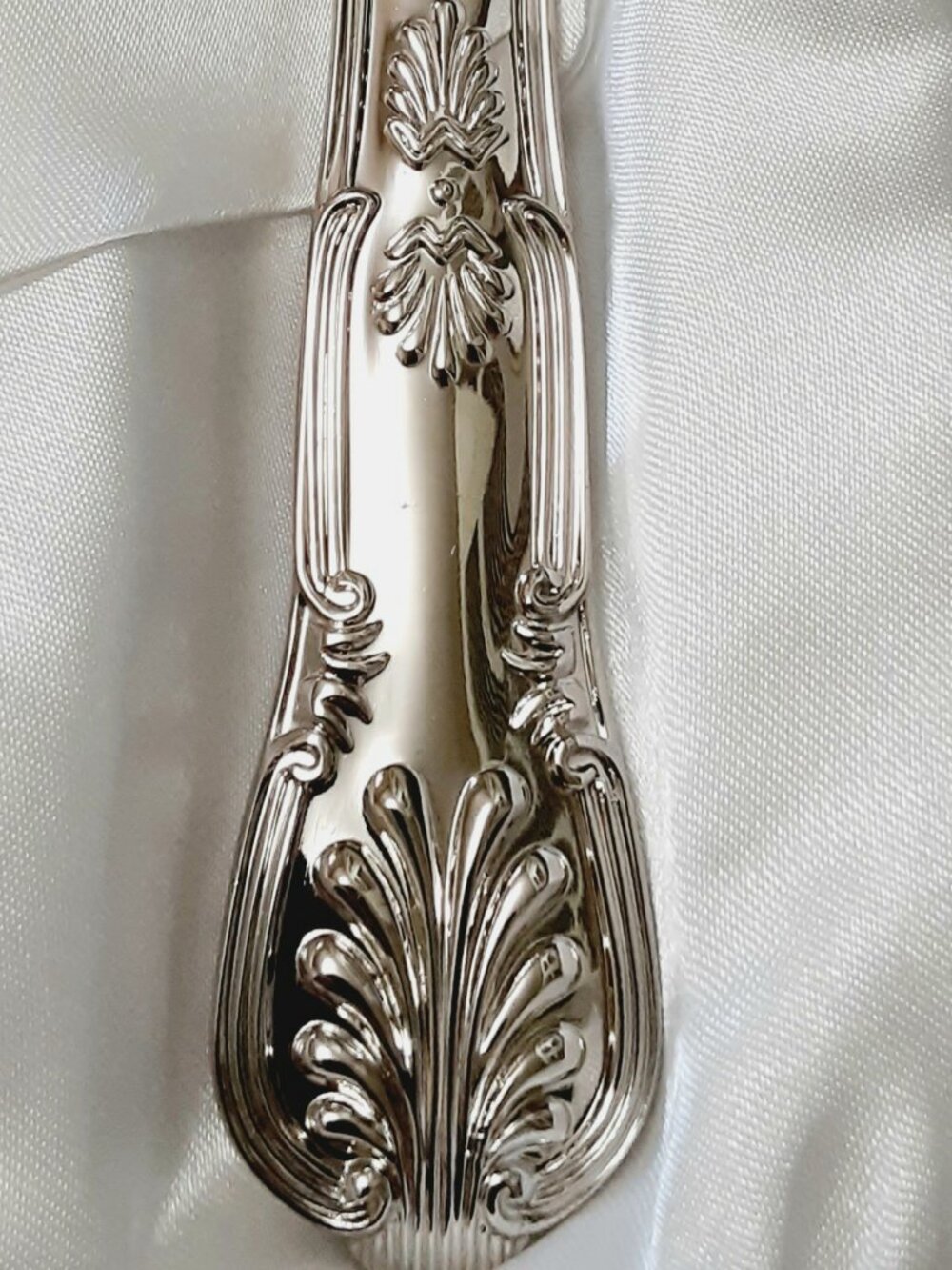 HOST PICK!!  NEW cake cutlery set by Sheridan - Picture 8 of 10